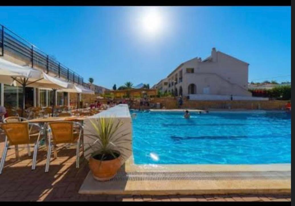 Alfas Oasis Aparthotel L'Alfas del Pi Exterior photo